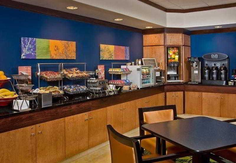 Fairfield Inn And Suites By Marriott Oklahoma City Airport Restaurace fotografie